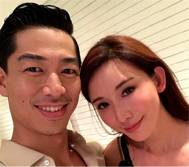 杏彩体育，50岁林志玲穿学生装扮嫩！上半身显年纪下半身变成女装大佬